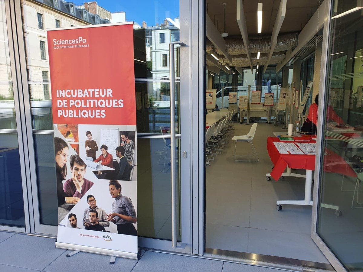 Présentation des travaux des étudiants au campus de l'école